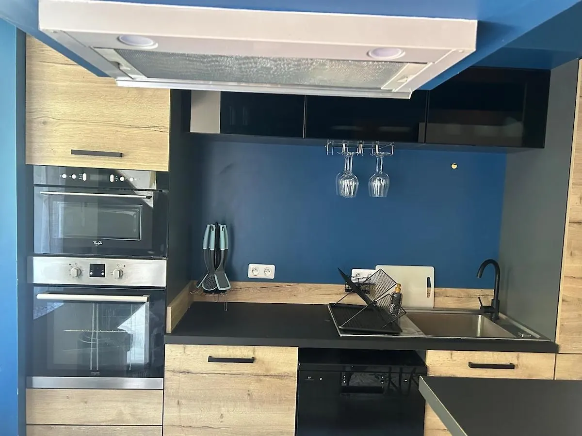 モンテギュー・シュル・サーヴ Beautiful Equipped Semi-Detached Houseヴィラ